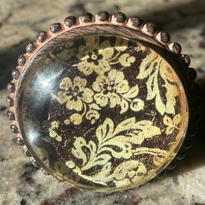 Vintage Look Drawer Pull! 🪞🗝️
